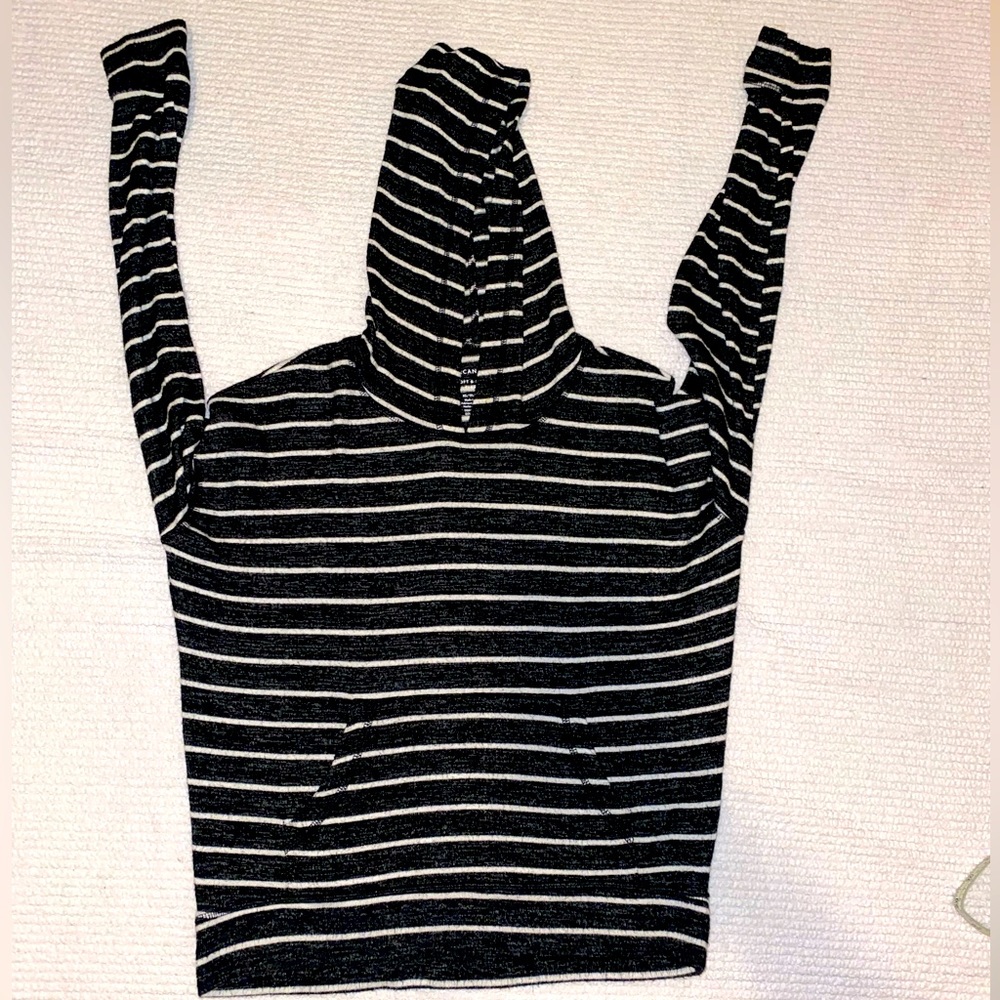 AEO Soft and Sexy Pull-on Hoodie, black & white, XS. Kangaroo Pouch pocket front
